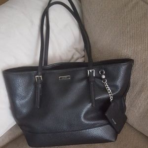 🌟🌟 SOLD 🌟🌟Nine West textured black purse